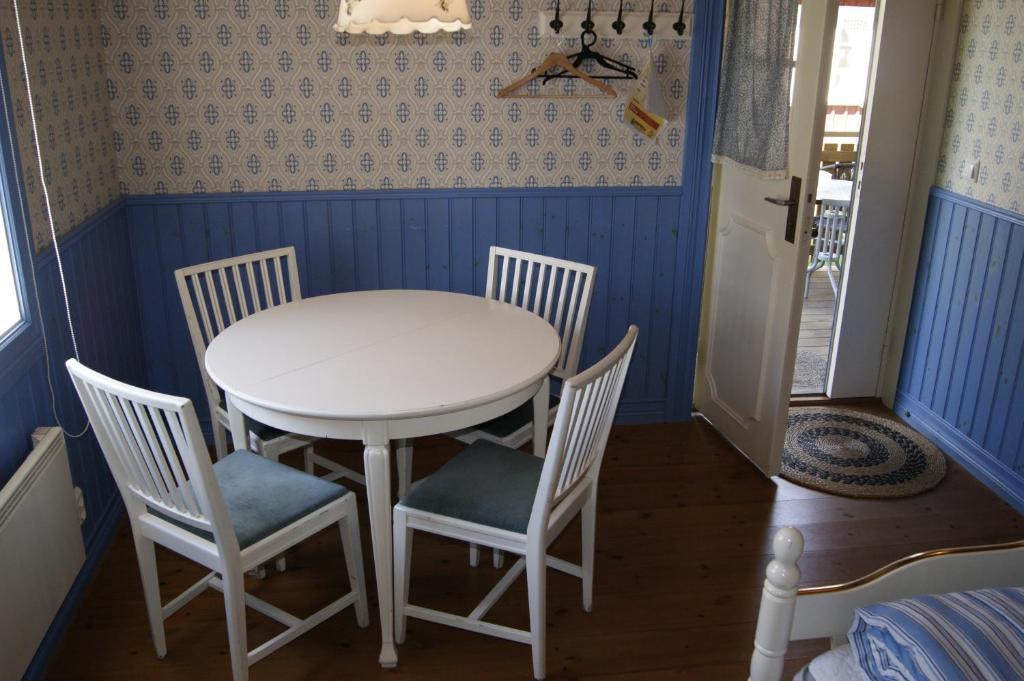 Smalandsbyn I Vimmerby Habitación foto